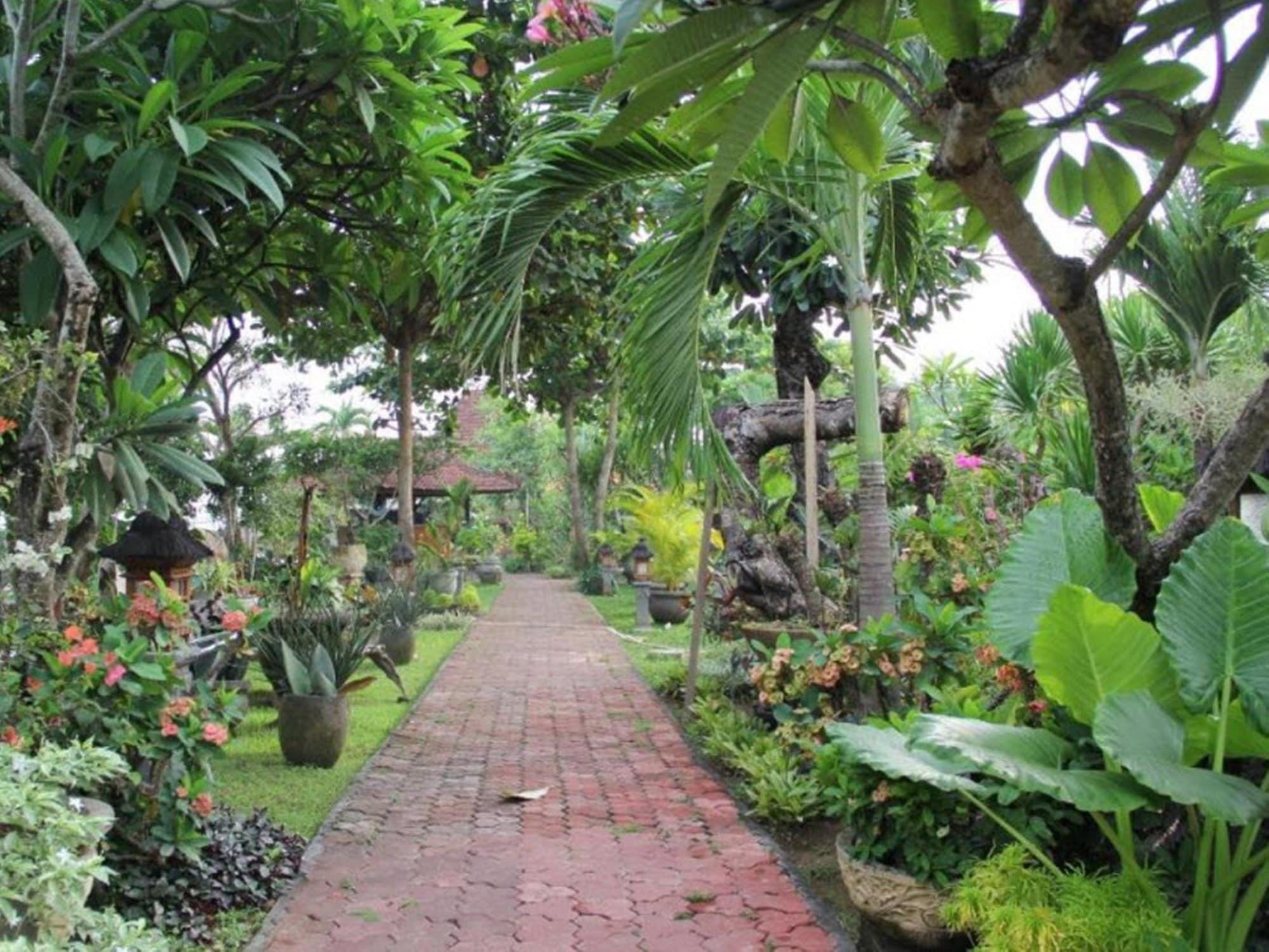 Gazebo Beach Hotel ซานูร์ ภายนอก รูปภาพ