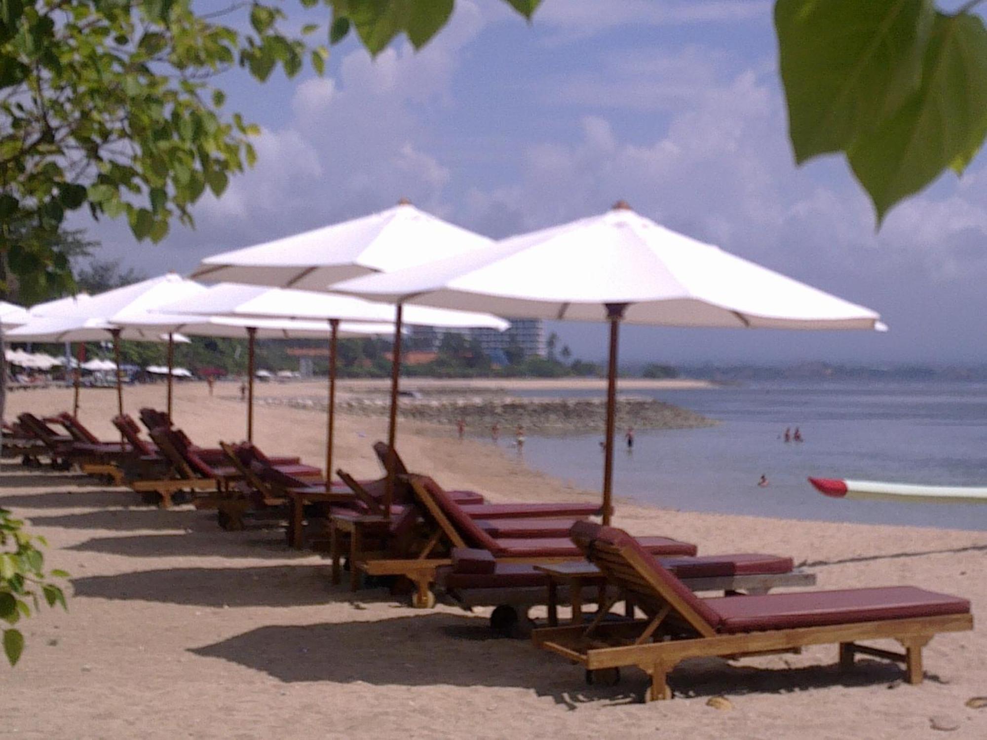 Gazebo Beach Hotel ซานูร์ ภายนอก รูปภาพ