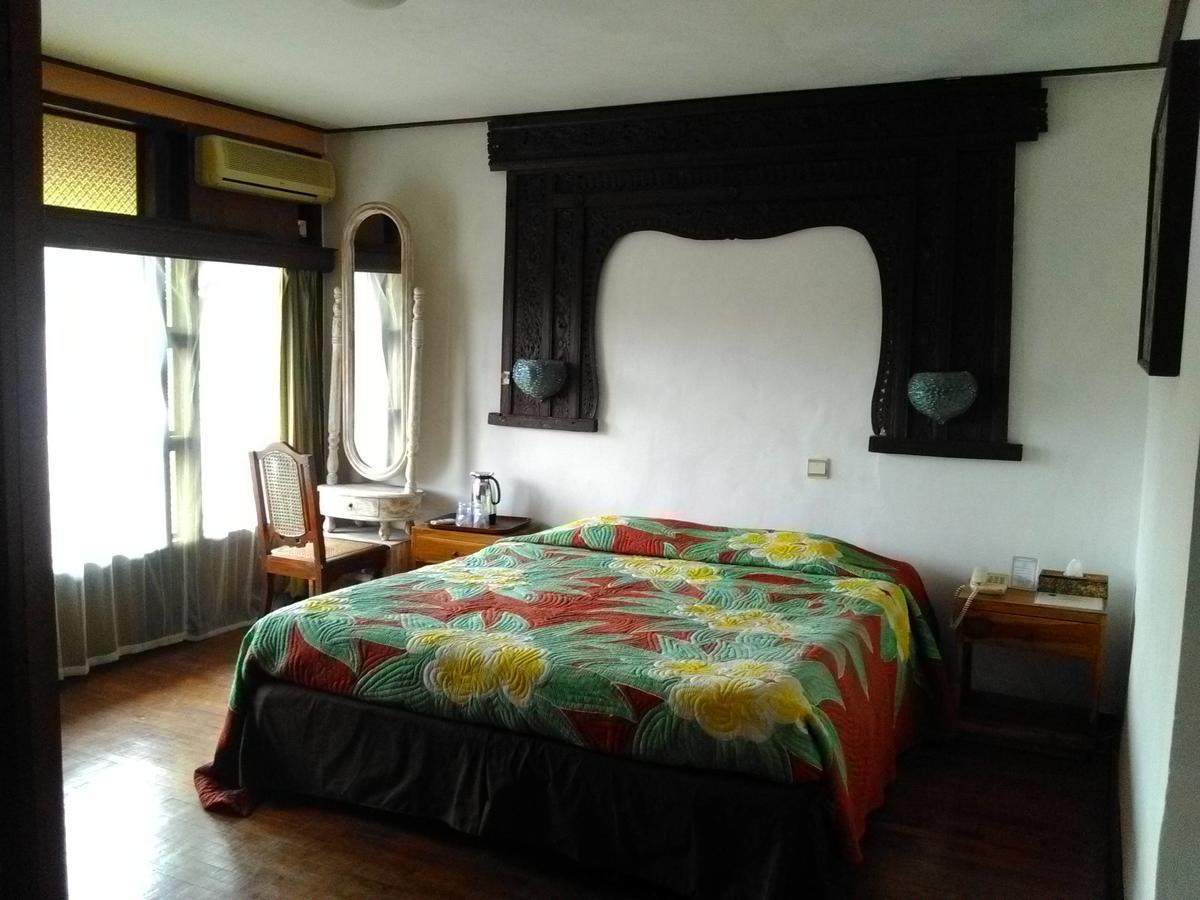 Gazebo Beach Hotel ซานูร์ ภายนอก รูปภาพ