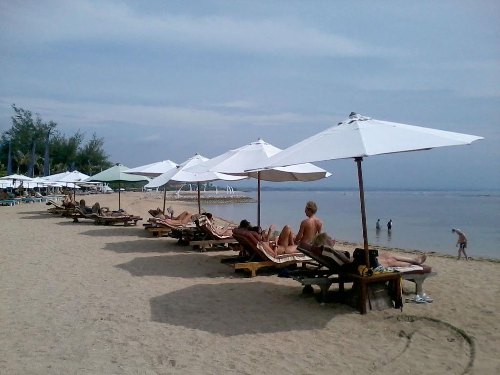 Gazebo Beach Hotel ซานูร์ ภายนอก รูปภาพ