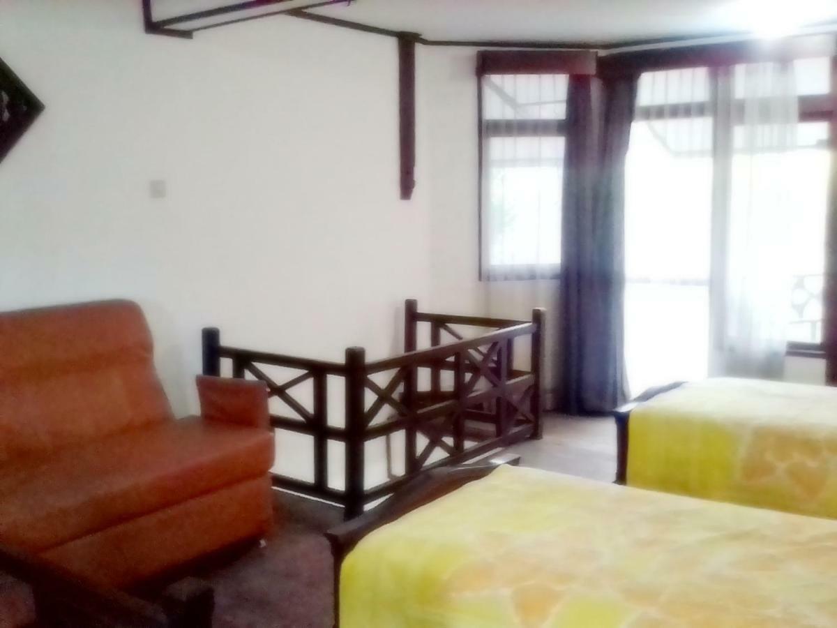 Gazebo Beach Hotel ซานูร์ ภายนอก รูปภาพ